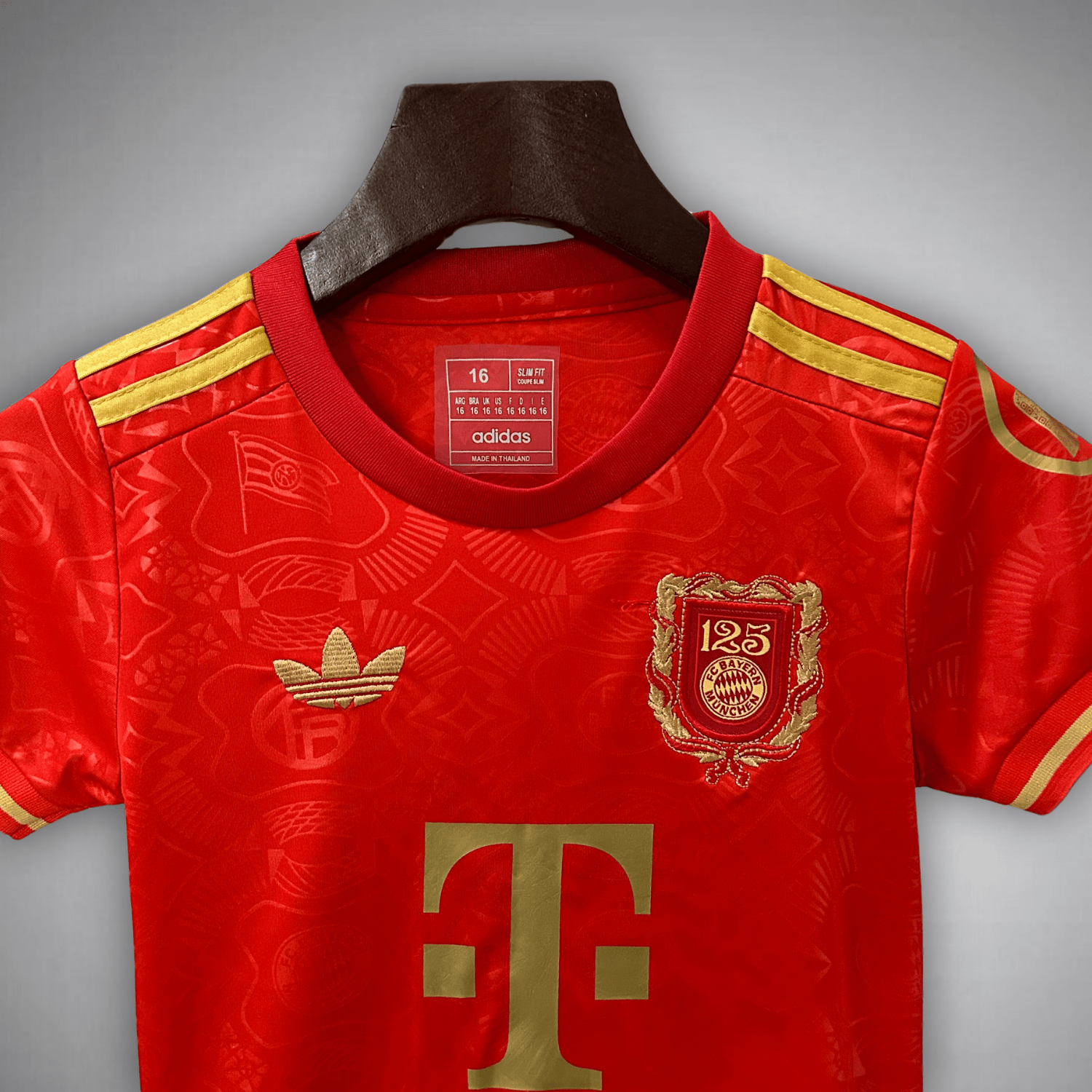 fc-bayern-kids-football-kit-125-anniversary-1
