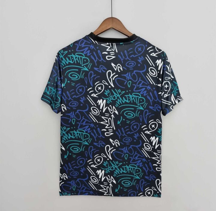real-madrid-shirt-2022-pre-match-1