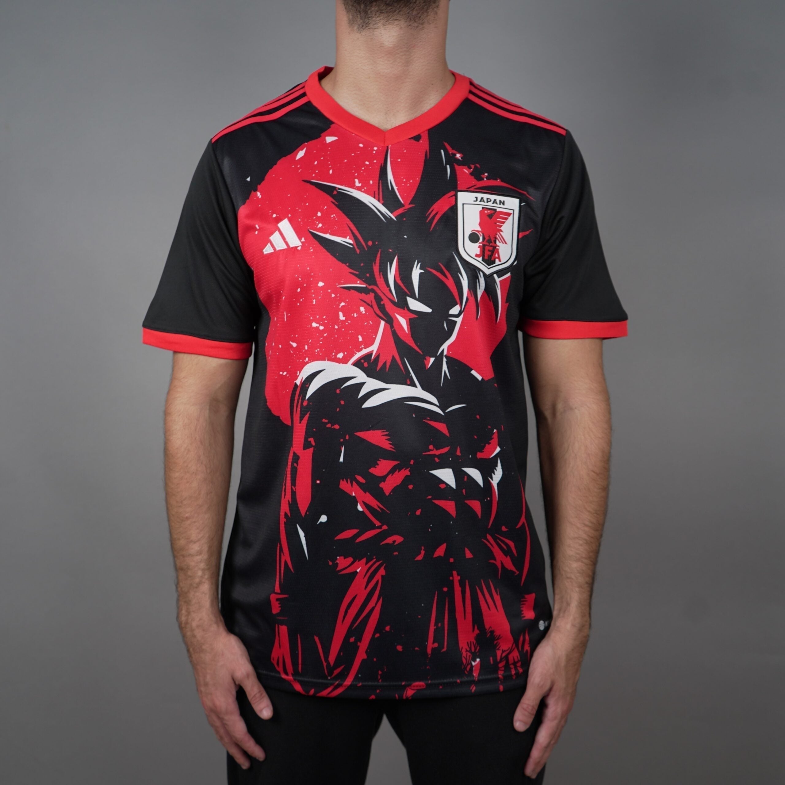 Japan Goku T-shirt – Sort & Rød Udgave